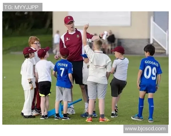 上海网球外籍教练的职业发展与培训模式探讨